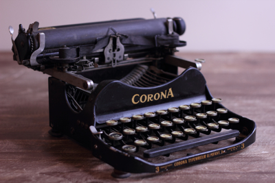 small corona typewriter.jpg